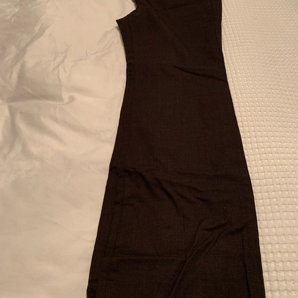 Women’s pants. - Picture 2 of 2